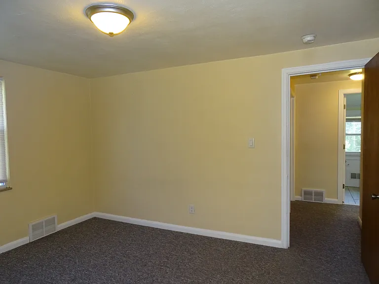 1112 W Maumee St #2 — Photo 16