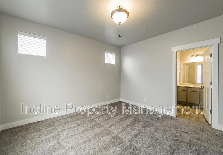 619 N Emery Ln — Photo 11