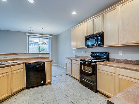 5th image of 1255 S Rialto Dr #103