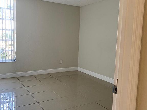 5th image of 100 Fontainebleau Blvd APT 301
