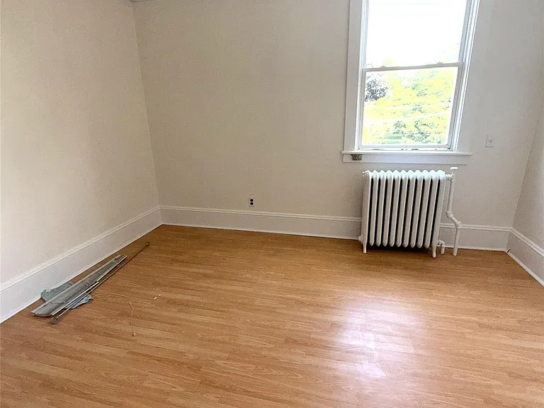 632 Middle Neck Rd #2 — Photo 9