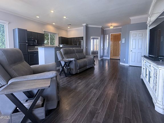 4th image of 700 W CHERRYWOOD Drive