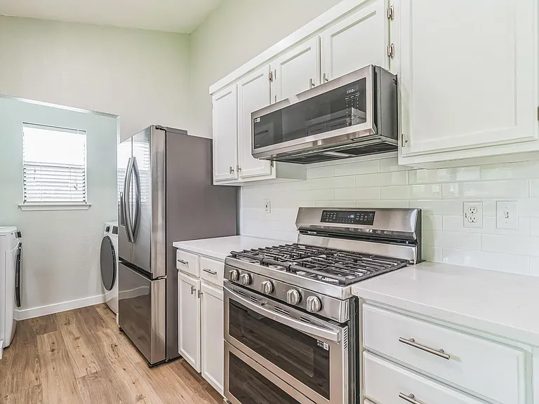1801 Verbena Way — Photo 13