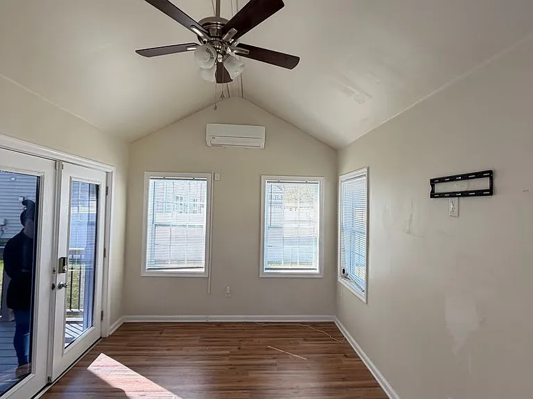 42 Kilverstone Way — Photo 44