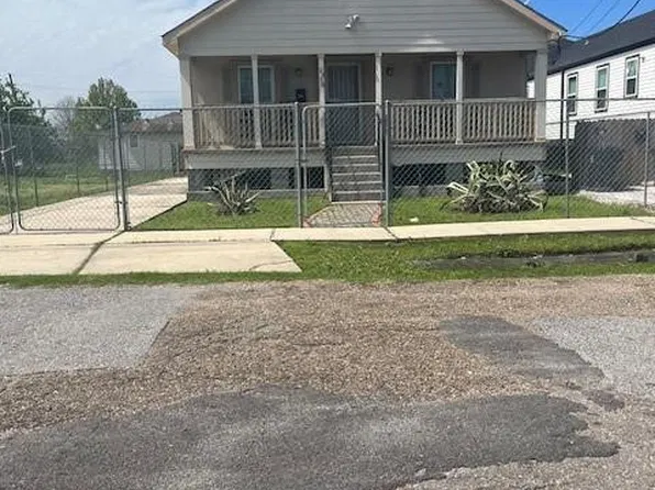 2338 Gallier St, New Orleans, LA 70117