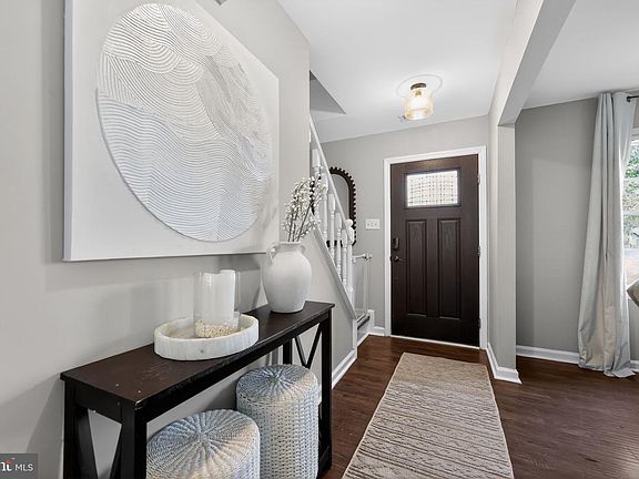 4th image of 21 Huntingdon Way