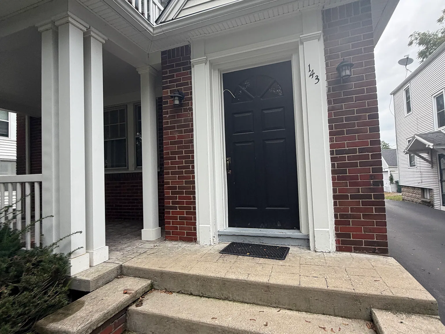 2 bed, 1100 sqft, $1,500 — Photo 1