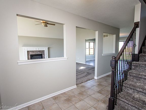 2nd image of 2120 Debra Ct