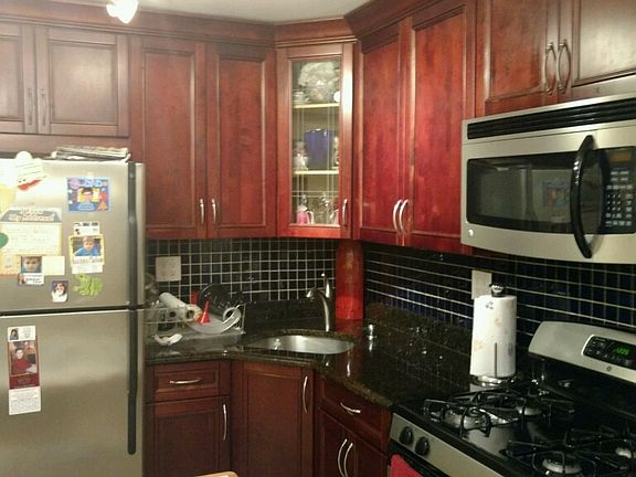 3rd image of 2537 48th St
