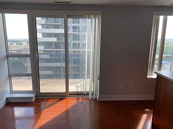 4th image of 215 Queen St E #1508