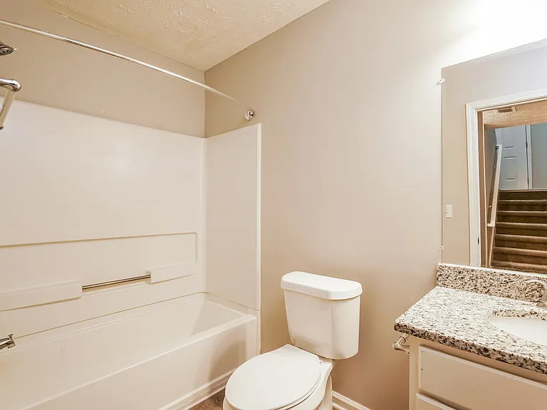 1511 Norman Xing — Photo 17