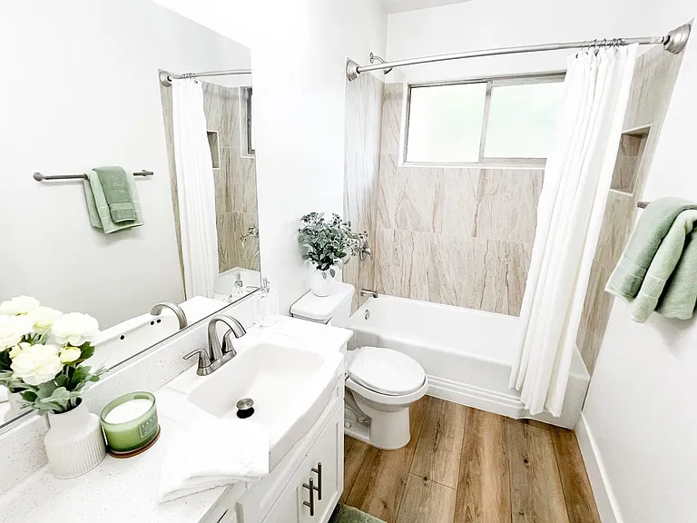 14403 Addison St — Photo 26