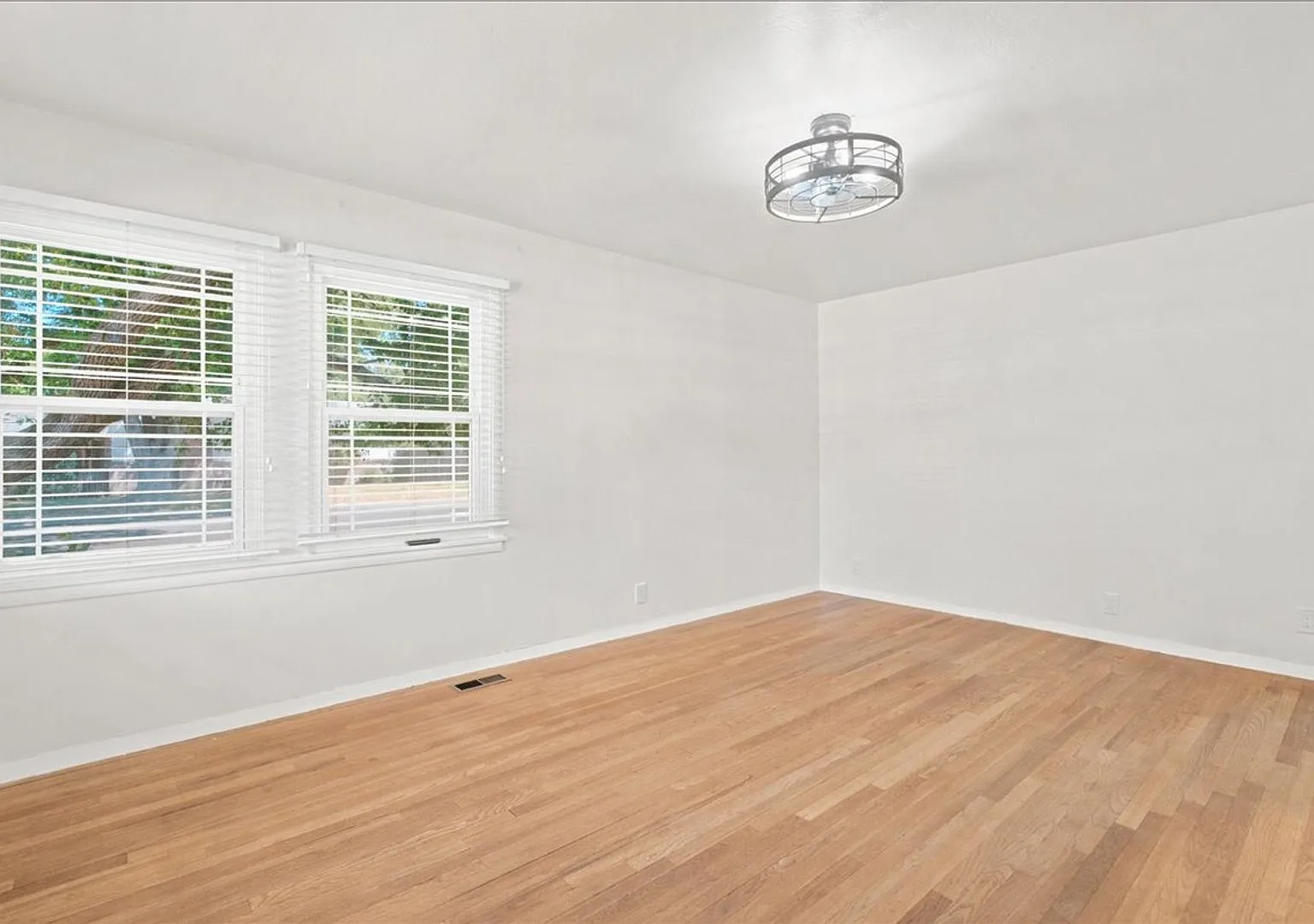 601 Poplar Ave — Photo 4
