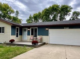 706 Maple St, Danube, MN 56230