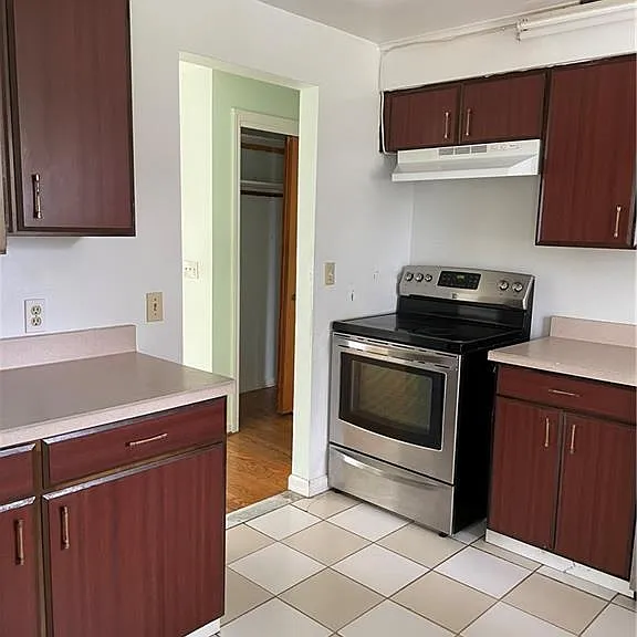 38 Kathy Dr — Photo 4