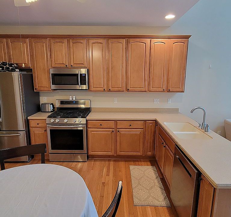 32926 Brookside Cir, Livonia, MI 48152 Zillow