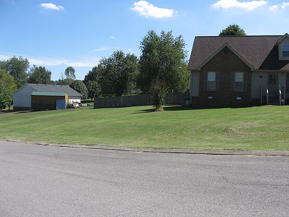 Home for Sale in Greenbrier,