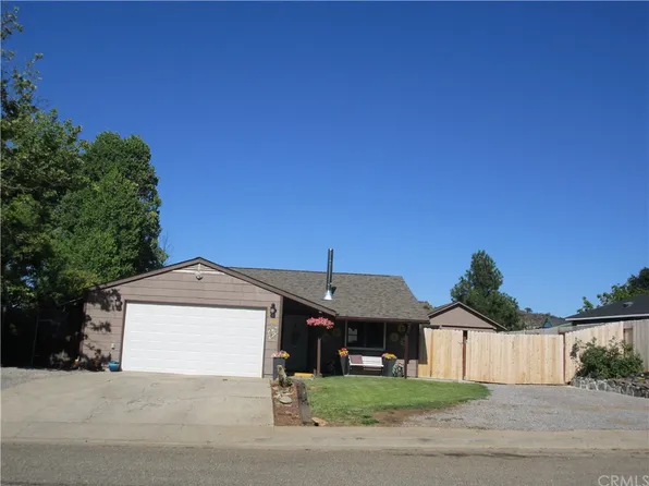 1508 Comstock Dr, Yreka, CA 96097