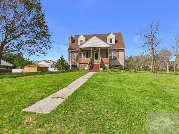 905 Old Oakvale Rd, Princeton, WV 24740