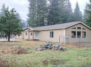4942 Hummingbird Ln, Juneau, AK 99801