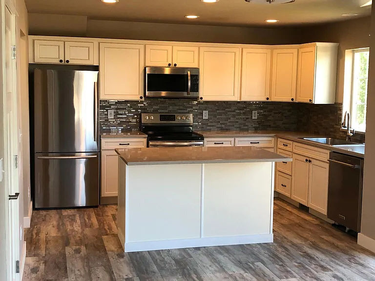 63162 NE Eastview Dr — Photo 7