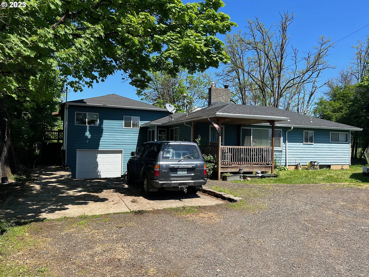 16911 SE Foster Rd photo 1