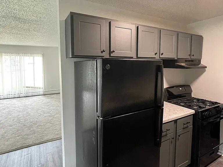 Ridgebrook Apartments — Photo 13