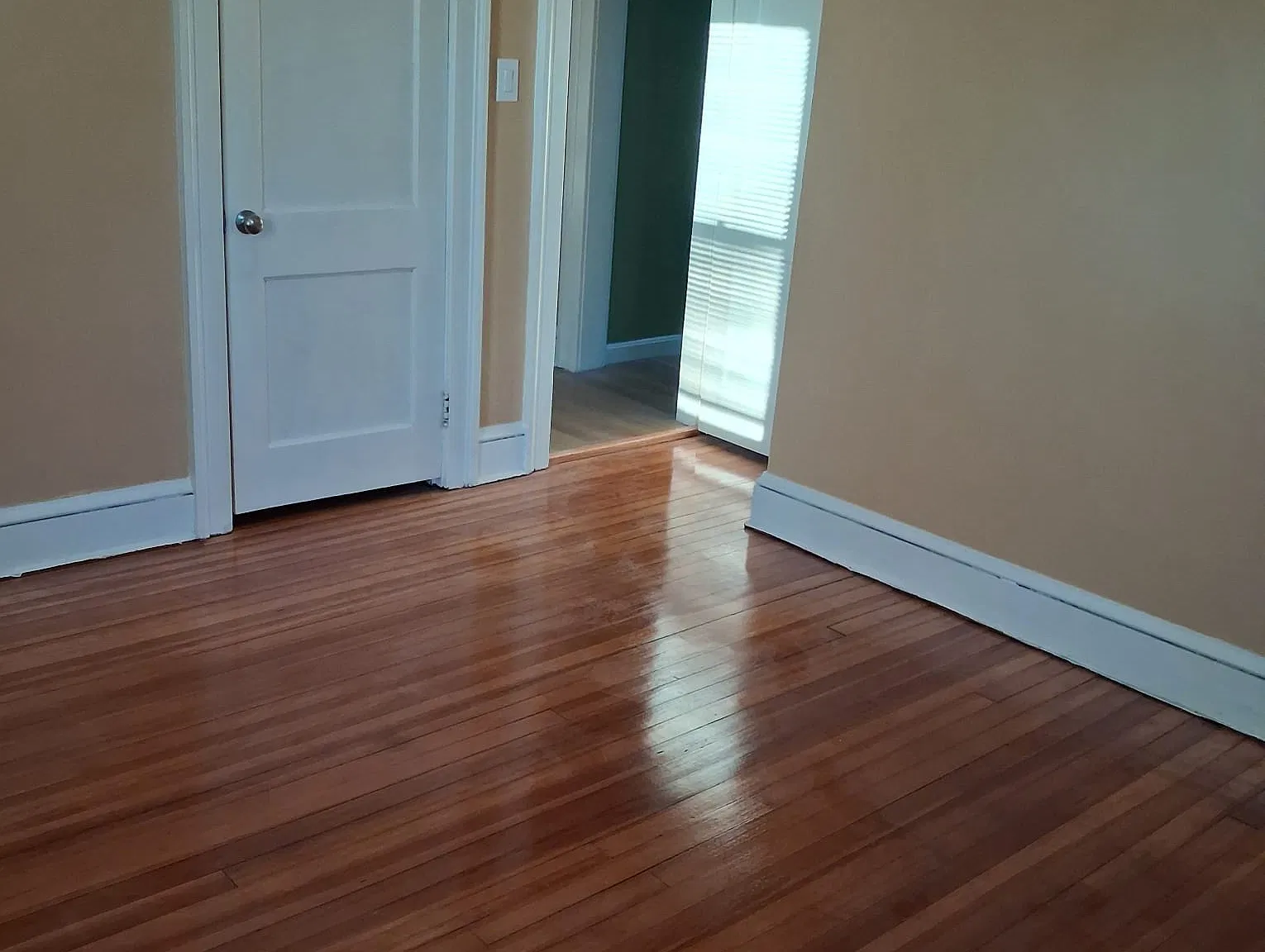 2 bed, 1400 sqft, $2,100 — Photo 4