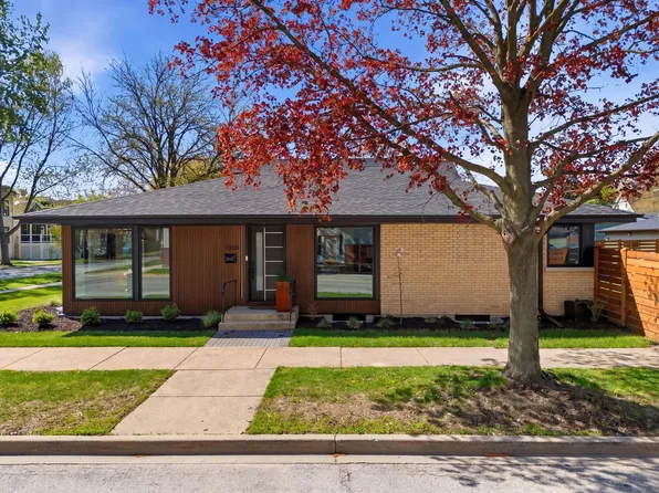 7300 Harvard St, Forest Park, IL 60130