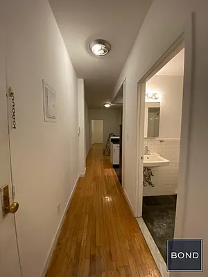 Rented by Bond New York | media 7