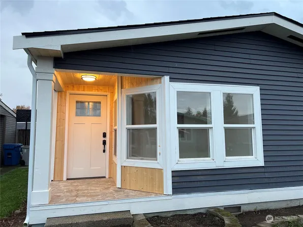 27413 148th Place SE #3, Kent, WA 98042