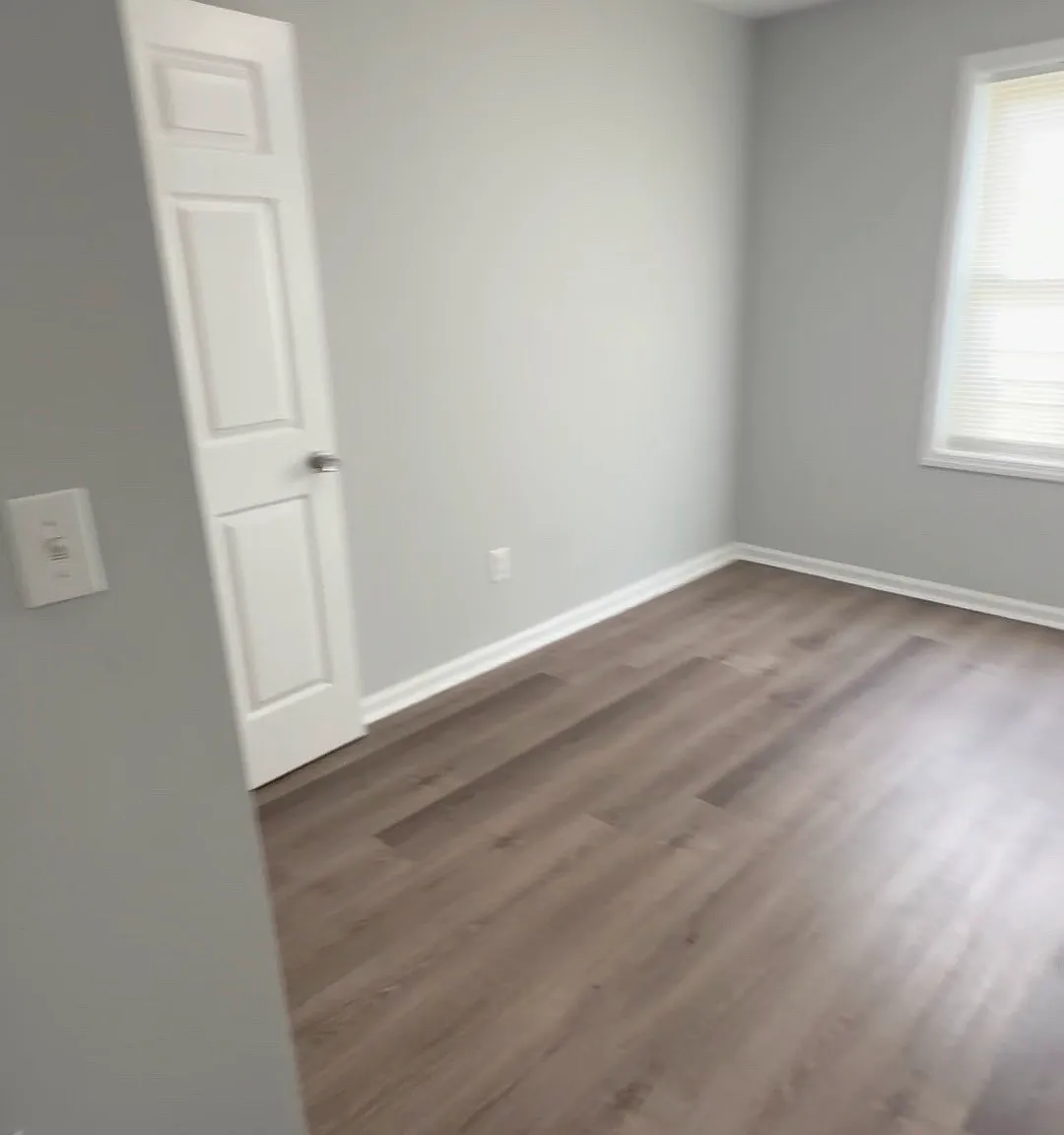 2 bed, 634 sqft, $1,472 — Photo 2