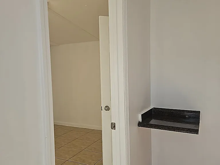513 Princess Brittany Ct #D — Photo 9