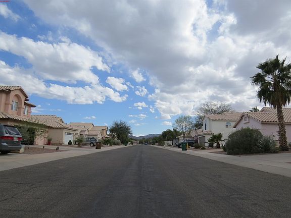 4th image of 9025 N Silver Moon Way