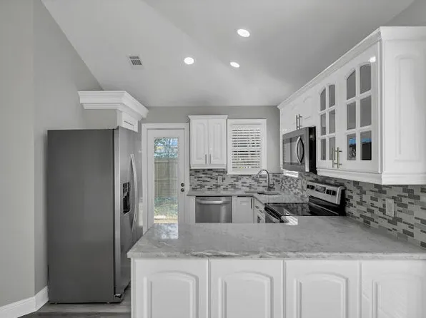 219 Satsuma Rd, Niceville, FL 32578
