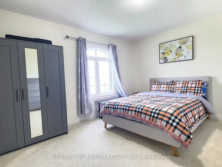 12 Royal West Dr — Photo 20