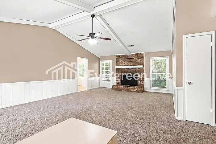 3 bed, 2.0 bath, 1731 sqft, $1,695 — Photo 2