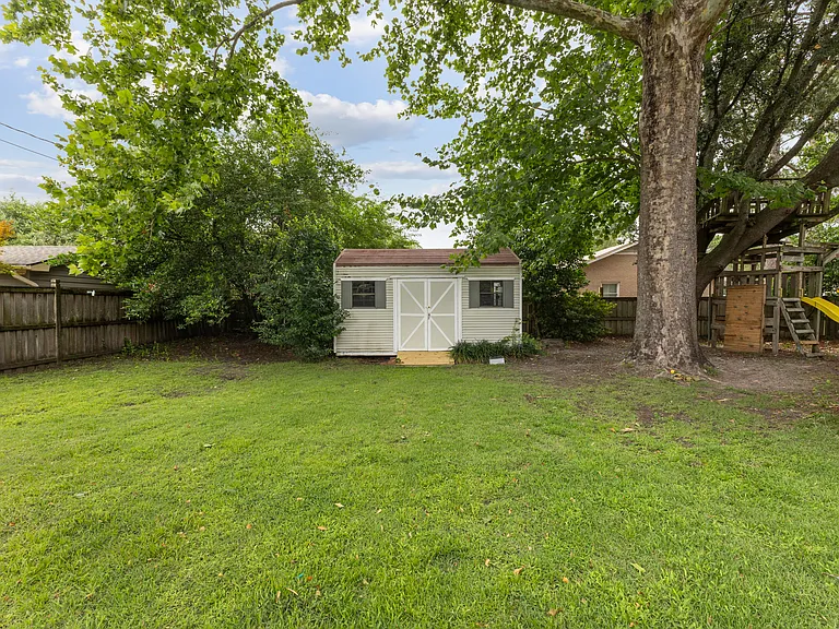 631 Spring Branch Rd — Photo 34