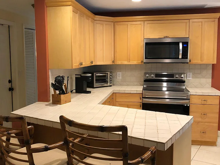 550 Forest Hills Blvd — Photo 36