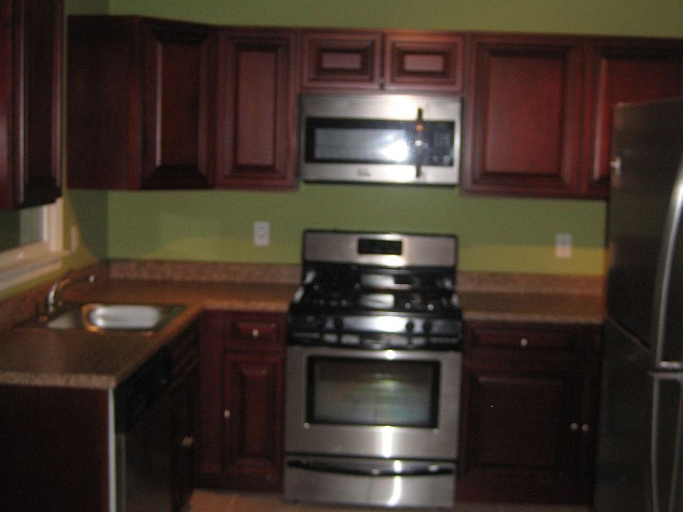 2nd image of 706 Pine Ave