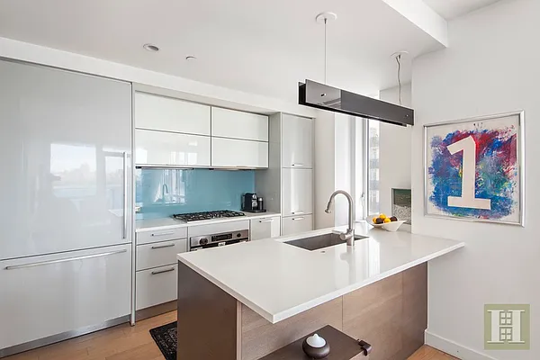 Rented by Halstead Real Estate | media 20