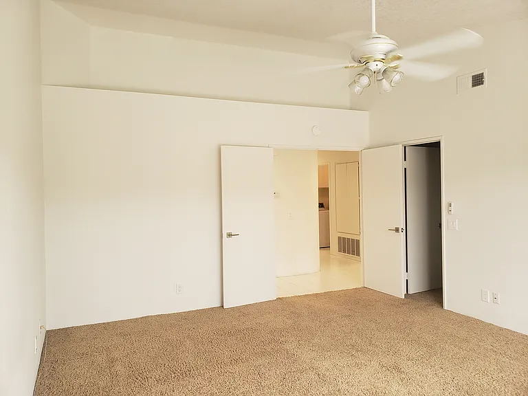 136 Desert Falls Dr E — Photo 20