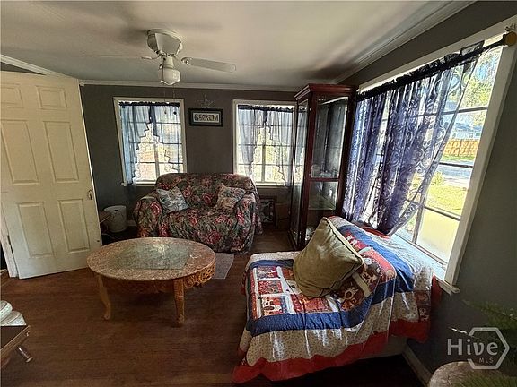 3rd image of 321 Dennis Street