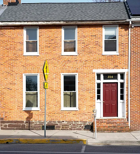 314 W Main St Photo 1