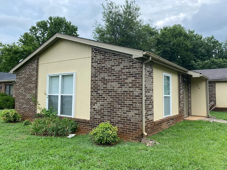 124 Westscott Dr