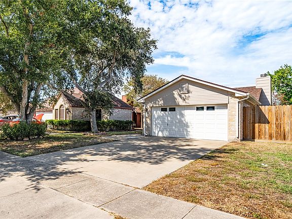 2nd image of 7114 Windbrook Ln