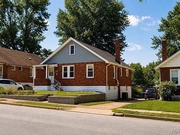 3rd image of 3519 Roy Ave