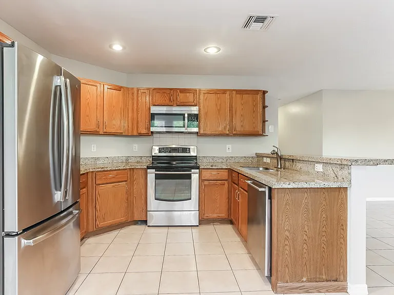 7304 Nautica Way — Photo 8