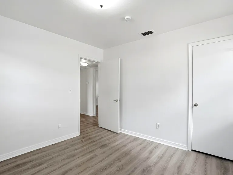 4004 W Watrous Ave — Photo 7
