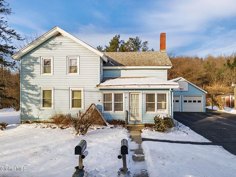 2nd image of 647 Barnerville Road